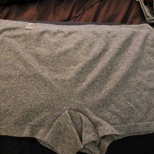 Torrid sz 3 grey seamless boyshort panties
